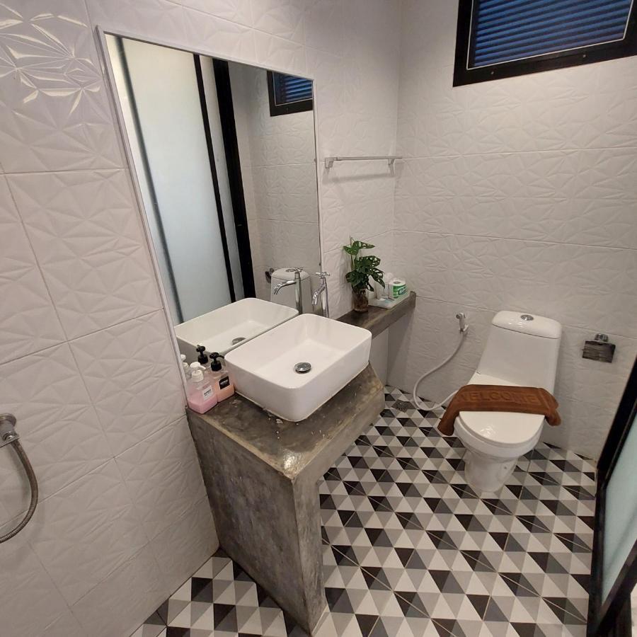 Kipbox Hotel Trang Kültér fotó