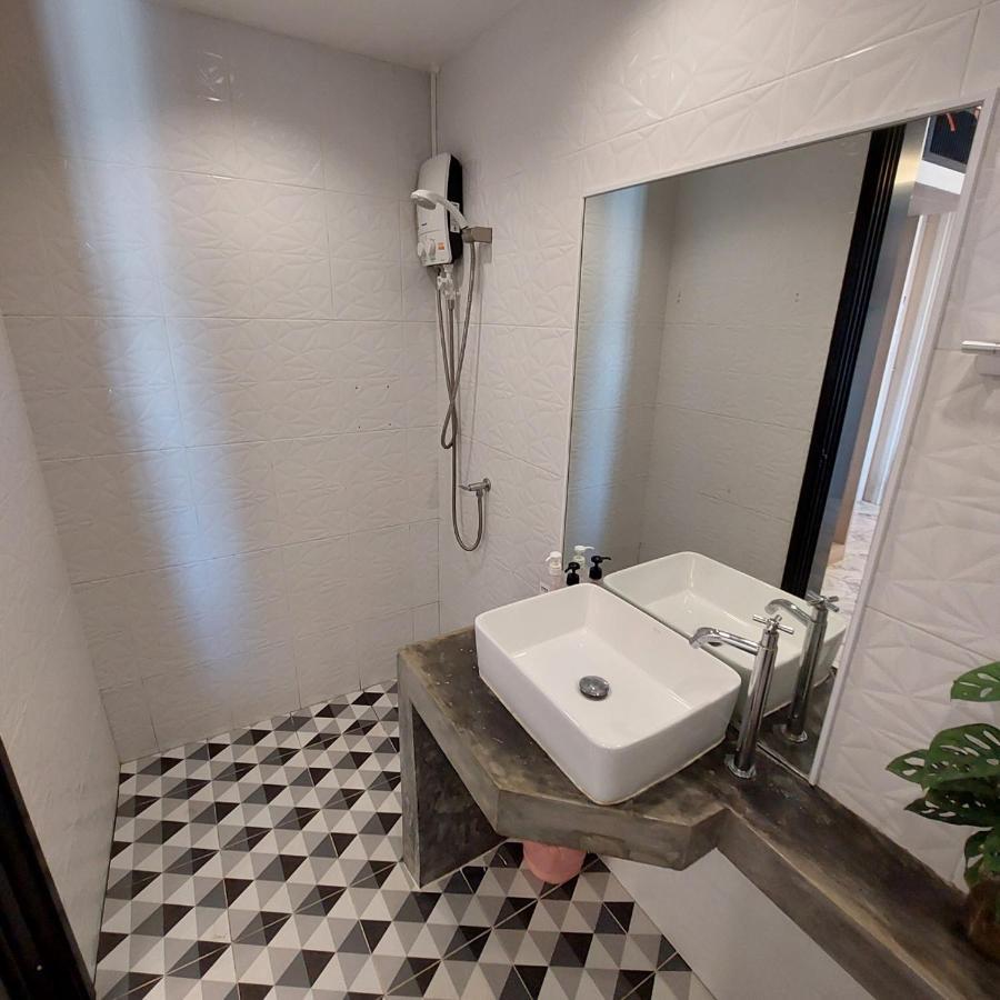 Kipbox Hotel Trang Kültér fotó