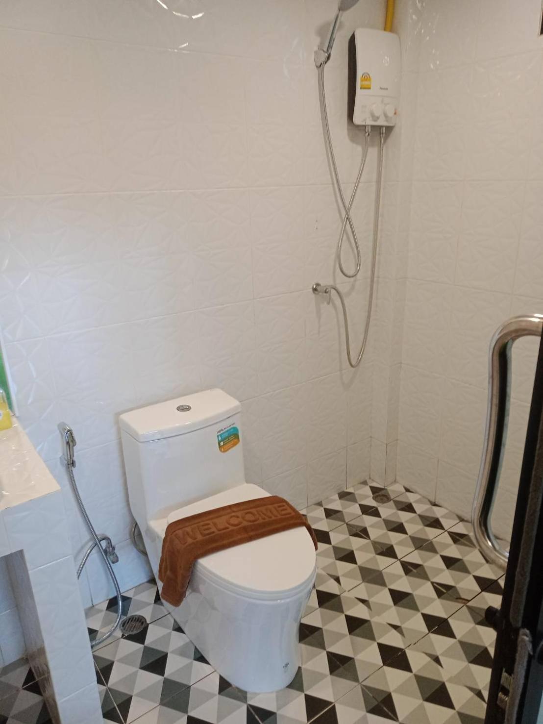 Kipbox Hotel Trang Kültér fotó